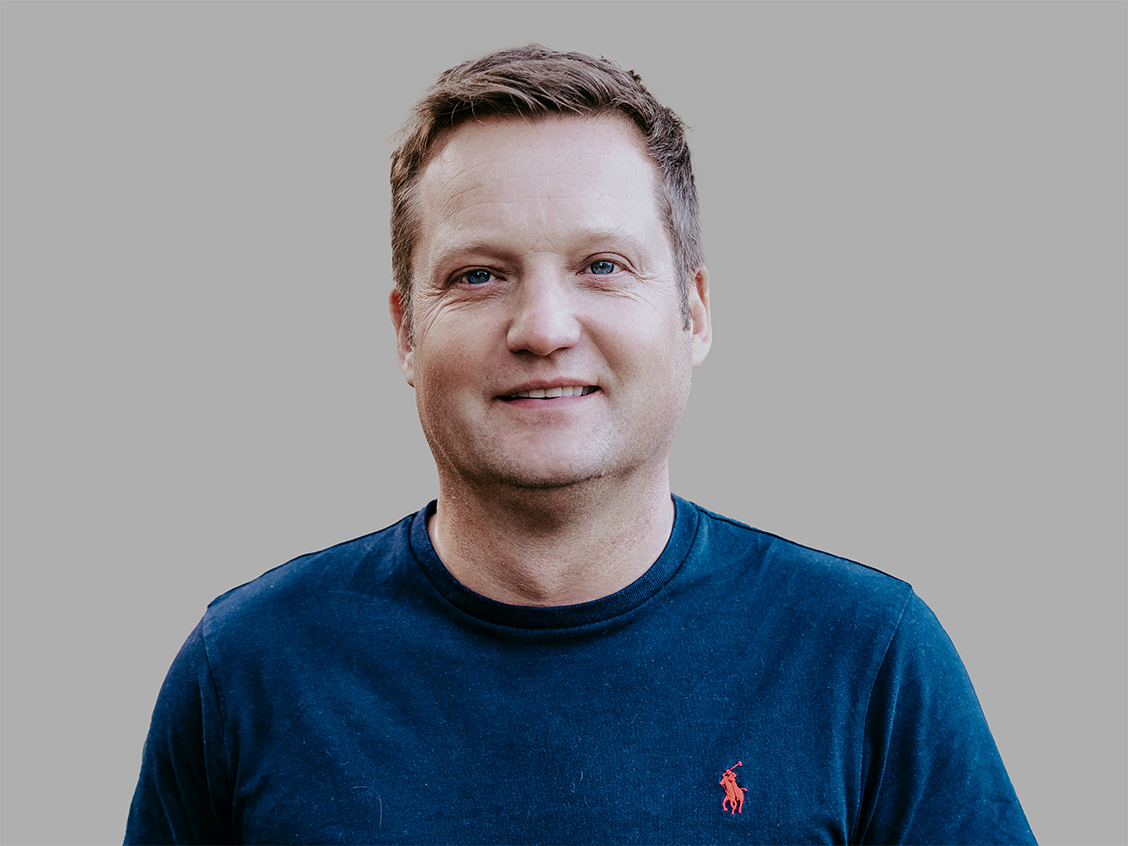 Copy of Damon Bullimore landscape LAPTOP 14FI0TDG