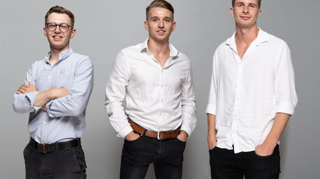 L to R Freddy Hoare Dan Robinson Charlie Youngs