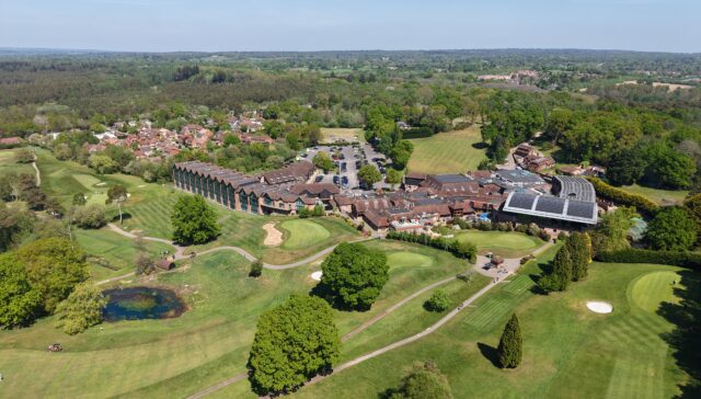 Movenpick Hampshire Exterior