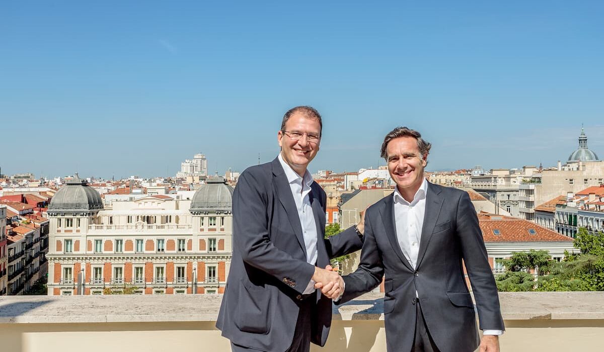 Dils Spain XX CEO Real Estate Comercial Anuncio 2